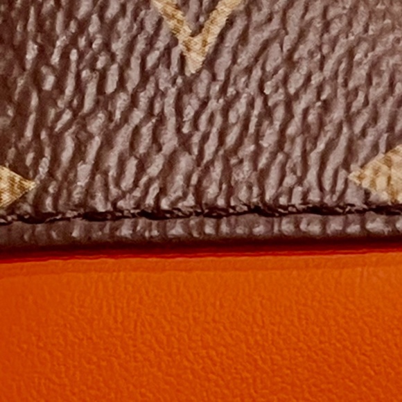 LOUIS VUITTON (Orange)Christopher Backpack MM-M46814 - Picture 6 of 16